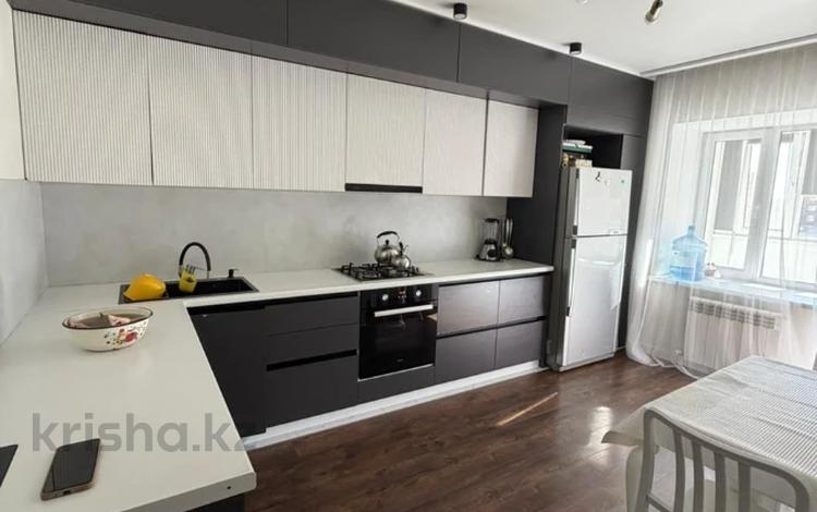 3-комнатная квартира · 110 м² · 3/9 этаж, мкр. Алтын орда 101б за 46 млн ₸ в Актобе — фото 2