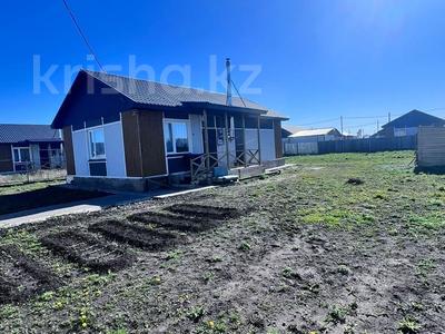 Отдельный дом · 3 комнаты · 80 м² · 10 сот., Бирлик 68 за 23.5 млн ₸ в Петропавловске