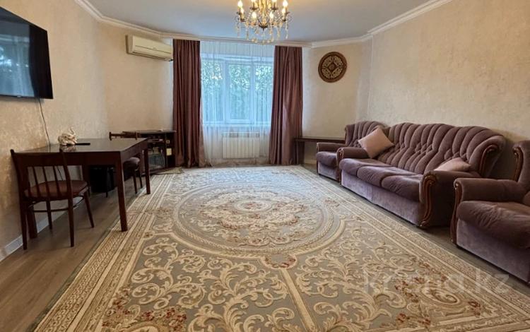 2-комнатная квартира · 76 м² · 2/10 этаж, абилхаирхана за 27 млн ₸ в Актобе — фото 11