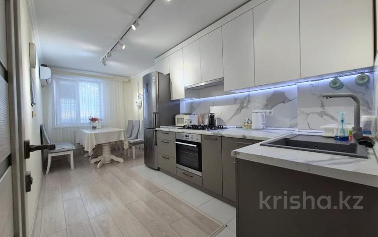 3-бөлмелі пәтер · 101 м² · 9/9 қабат, 12 ш/а., бағасы: 26.5 млн ₸ в Актобе, мкр 12 — фото 11