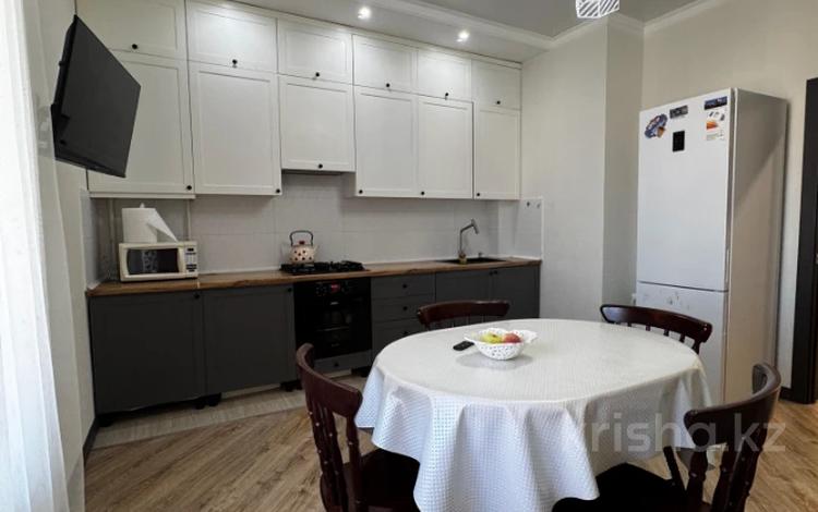2-комнатная квартира · 67.5 м² · 10/10 этаж, мкр. Алтын орда, Молдагуловой за 28.5 млн ₸ в Актобе — фото 14