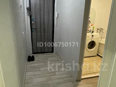 2-комнатная квартира · 43 м² · 5/5 этаж, 6 микрорайон 43 за 9 млн 〒 в Темиртау