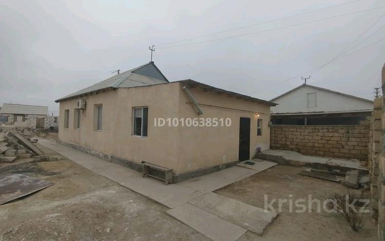 Жеке үй · 4 бөлме · 100 м² · 6 жүзд., Каспий 20 — Жедел жардем,азык тулык дукены,мектеп жолдын бойындагы уй, бағасы: 15.5 млн ₸ в Атамекене — фото 2