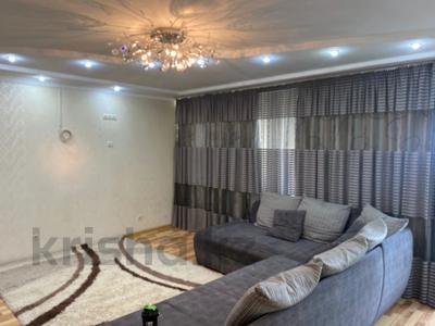 3-комнатная квартира · 86 м² · 8/10 этаж, Сатпаева 36/1 за 40.5 млн 〒 в Усть-Каменогорске