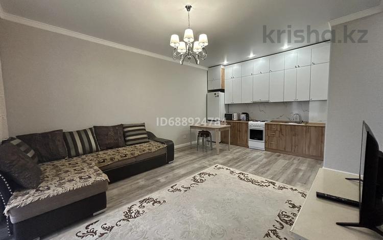 2-комнатная квартира · 50 м² · 11/12 этаж, Улы Дала 33/1 за 300 000 ₸ в Астане, Есильский р-н — фото 9