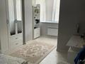 4-бөлмелі пәтер · 108 м² · 4/5 қабат, Қонаев ш/а. 16/5, бағасы: 45 млн ₸ в Уральске, мкр Кунаева — фото 2