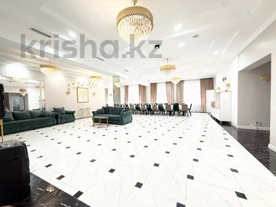 Дом · 9 комнат · 580 м², Строение 5б — Берег озера Щучье за 250 000 〒 в Бурабае