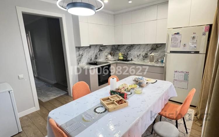 3-бөлмелі пәтер · 94.7 м² · 7/9 қабат, Туркестан 4/1 — Пересечение улиц Алматы, Туркестан, Сыганак, бағасы: 68 млн ₸ в Астане, Есильский р-н — фото 2