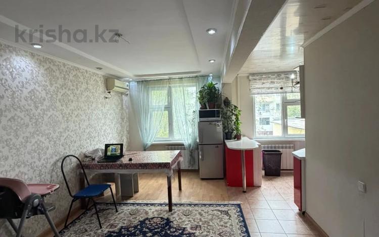 3-комнатная квартира · 58.6 м² · 2/5 этаж, Авангард 3 33 за 20 млн ₸ в Атырау, мкр Авангард-3 — фото 2
