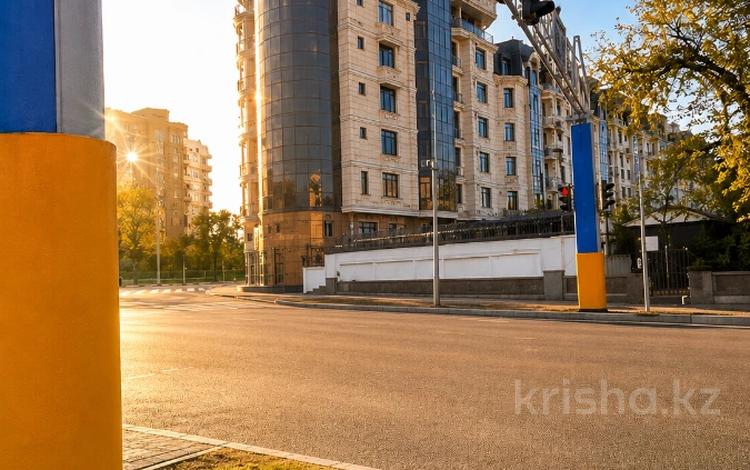 Свободное назначение, офисы, медцентры и аптеки, образование · 3200 м² за 3.7 млрд ₸ в Алматы, Медеуский р-н — фото 2