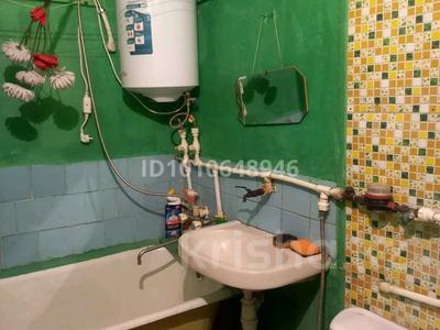 3-бөлмелі пәтер · 60 м² · 4/5 қабат, Гайдарв, бағасы: 10.5 млн ₸ в Караганде, Алихана Бокейханова р-н