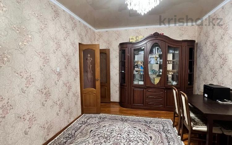 3-комнатная квартира, 61 м², 2/5 этаж, мик. Каратау