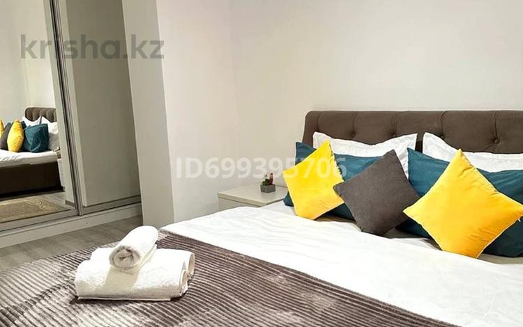 2-бөлмелі пәтер · 65 м² · 14/15 қабат, Толе би 273/11 — Толе би, бағасы: 18 000 ₸ в Алматы, Алмалинский р-н — фото 2