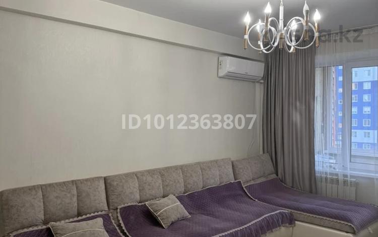 3-бөлмелі пәтер · 82.4 м² · 5/10 қабат, Есенберлина 13/7, бағасы: 40 млн ₸ в Усть-Каменогорске — фото 2