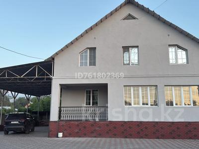 Отдельный дом · 10 комнат · 385 м² · 12 сот., мкр Акбулак — Шагирова за 115 млн ₸ в Алматы, Алатауский р-н