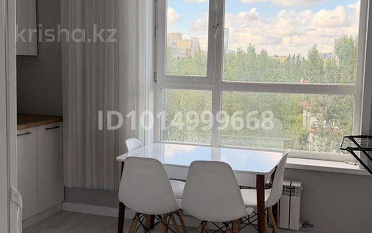 1-комнатная квартира · 38 м² · 4/10 этаж, Бокейхана 25 за 210 000 ₸ в Астане, Есильский р-н — фото 2