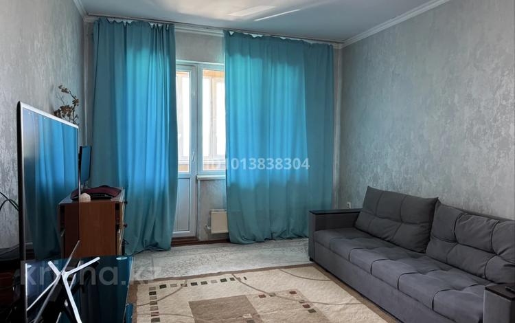 1-комнатная квартира · 40 м² · 3/6 этаж, мкр Кокжиек 1 за 200 000 ₸ в Алматы, Жетысуский р-н — фото 2