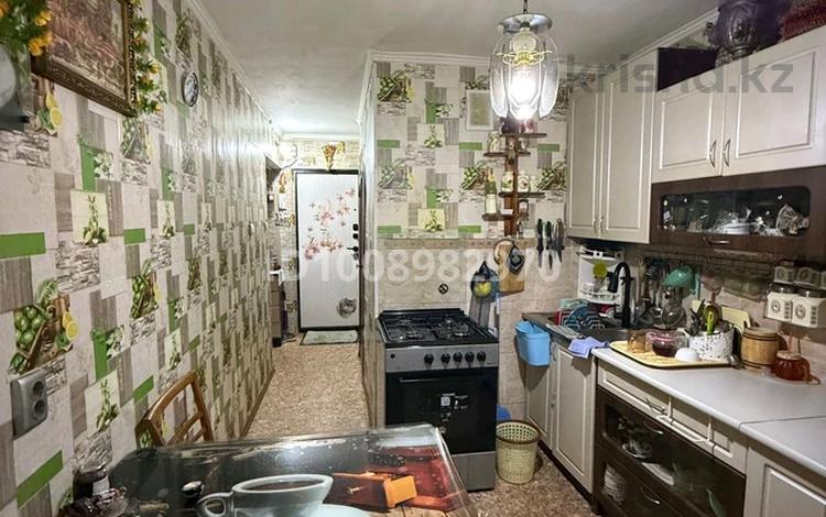 3-бөлмелі пәтер · 65 м² · 4/5 қабат, казыбек би 24, бағасы: 18 млн 〒 в  — фото 2