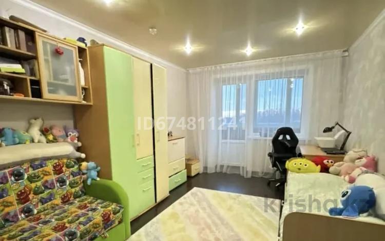 4-комнатная квартира · 110 м² · 5/5 этаж, Кизатова 3г за 43.5 млн ₸ в Петропавловске — фото 31