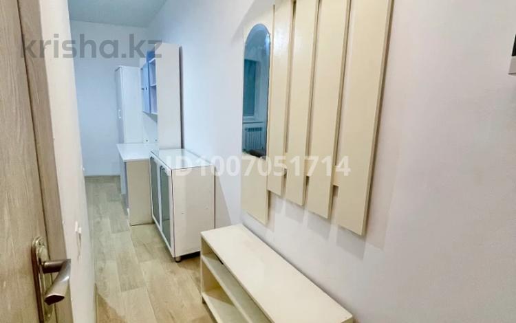 1-комнатная квартира · 17 м² · 5/9 этаж, Райымбек Батыр 276 за 17 млн 〒 в  — фото 34