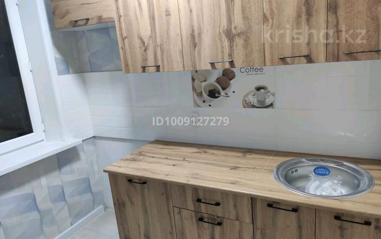 2-комнатная квартира · 45 м² · 3/5 этаж, мкр Юго-Восток Муканова 24 за 17 млн 〒 в Караганде, Казыбек би р-н — фото 12