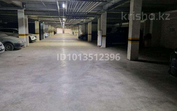 Паркинг · 17 м² · мкр №8, 8 микрорайон 41/6, бағасы: 30 000 ₸ в Алматы, Ауэзовский р-н — фото 2