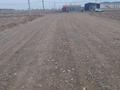 Участок · 8 соток, мкр Турксиб, Шанырақ 534 — Қыилыс мектеп бар су газ свет кеп тұр за 6.5 млн ₸ в Таразе — фото 5