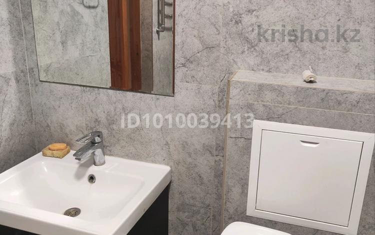 2-бөлмелі пәтер · 70 м² · 1/2 қабат, Тауельсиздык 186 — Тауельсиздык/Урицкого, бағасы: 180 000 ₸ в Костанае — фото 2
