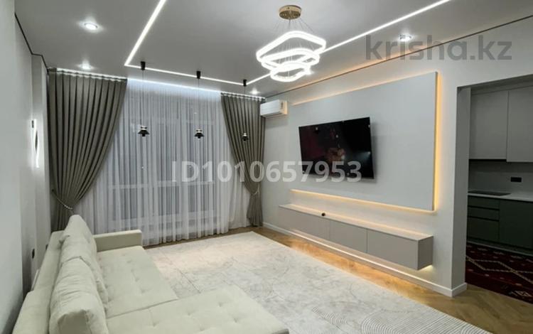 2-комнатная квартира · 77 м² · 11/12 этаж, мкр Нурсая, Маденова 1В за 450 000 ₸ в Атырау — фото 2