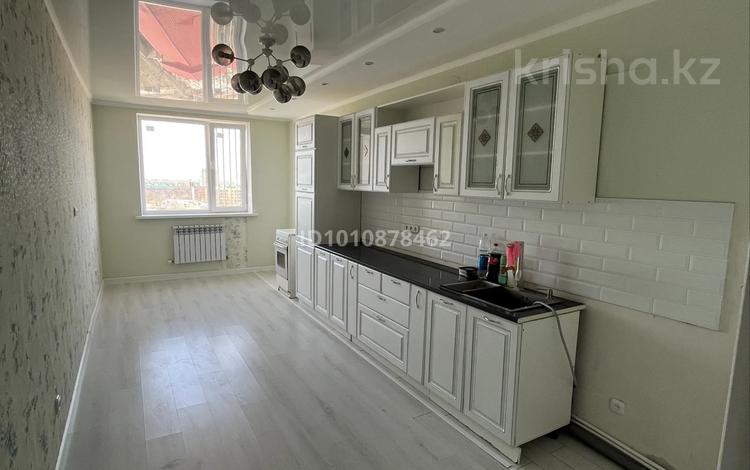 2-бөлмелі пәтер · 89.1 м² · 10/10 қабат, Курмангазы 198, бағасы: 27 млн ₸ в Уральске — фото 2