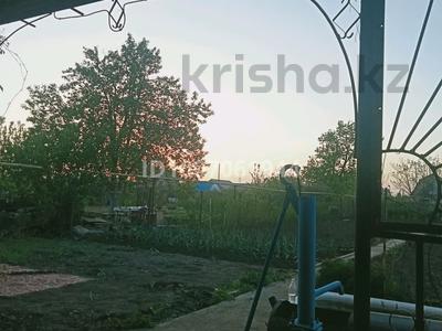 Дача · 3 комнаты · 42 м² · 6 сот., С/к.строитель — Байшешек за 4 млн 〒 в Актобе, мкр Акжар