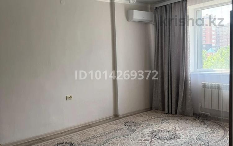 1-комнатная квартира · 45 м² · 3/5 этаж, мкр. Алтын орда 16а за 150 000 ₸ в Актобе — фото 2