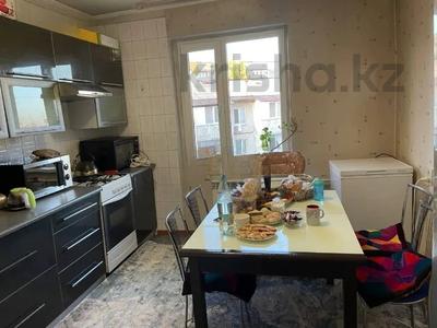 Продажа квартир в Алматы: 2-комнатная квартира · 53 м² · 5/5 этаж, мкр Аксай-3Б за 29.9 млн 〒 2-комнатная квартира · 53 м² · 5/5 этаж, мкр Аксай-3Б за 29.9 млн 〒 в Алматы, Ауэзовский р-н