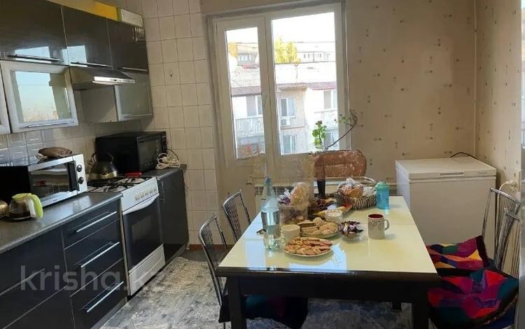 2-комнатная квартира · 53 м² · 5/5 этаж, мкр Аксай-3Б за 29.9 млн 〒 в Алматы, Ауэзовский р-н — фото 11