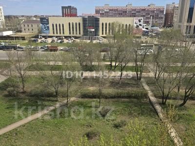 1-комнатная квартира · 35 м², мкр Строитель — Мкр.Строитель, паб Дублин за 10 000 ₸ в Уральске