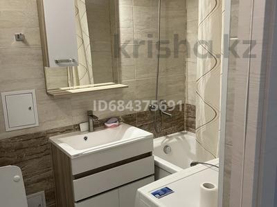 2-комнатная квартира · 43 м² · 2/5 этаж, мкр Центральный, Махамбета 130 за 220 000 ₸ в Атырау
