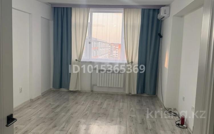 2-бөлмелі пәтер · 60 м² · 5/5 қабат, Улы Дала ш/а. 122 — Фиркан, Даниял дамудың жанында орналасқан, бағасы: 110 000 ₸ в Таразе, мкр Улы Дала — фото 2