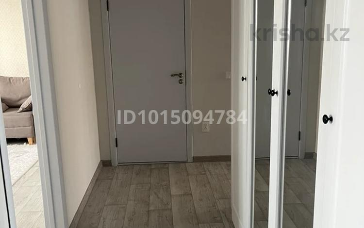 2-комнатная квартира · 63 м² · 9/9 этаж, мкр Аксай-1А — Яссауи/Ташкентская за 300 000 ₸ в Алматы, Ауэзовский р-н — фото 2