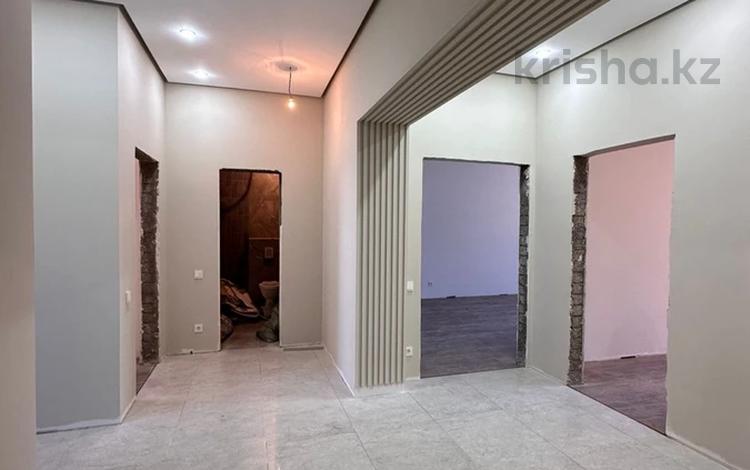 4-комнатная квартира · 117 м² · 1/5 этаж, мкр. Алтын орда, Мкр. Батыс 2 45А — Х.досмухамед улы за 37.5 млн 〒 в Актобе — фото 25