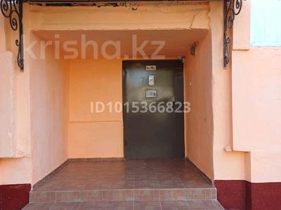 3-бөлмелі пәтер · 90 м² · 1/5 қабат, Жунусалиева 36 — Нур банка, бағасы: 170 000 ₸ в Таразе