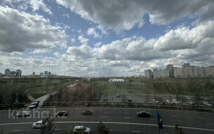 4-комнатная квартира, 215 м², 4/20 этаж, Жумекен Нажимеденов 2 за 170 млн 〒 в Астане, Алматы р-н — фото 8