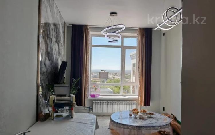 4-комнатная квартира · 80 м² · 5/5 этаж, мкр Юго-Восток, Гапеева 1/9 за 39 млн ₸ в Караганде, Казыбек би р-н — фото 15