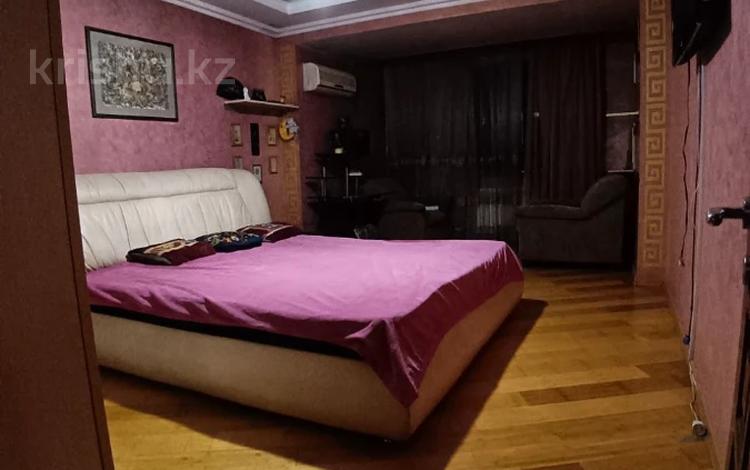 2-комнатная квартира · 65 м² · 4/5 этаж, Наурызбай батыра — Абая за 280 000 ₸ в Алматы, Алмалинский р-н — фото 16