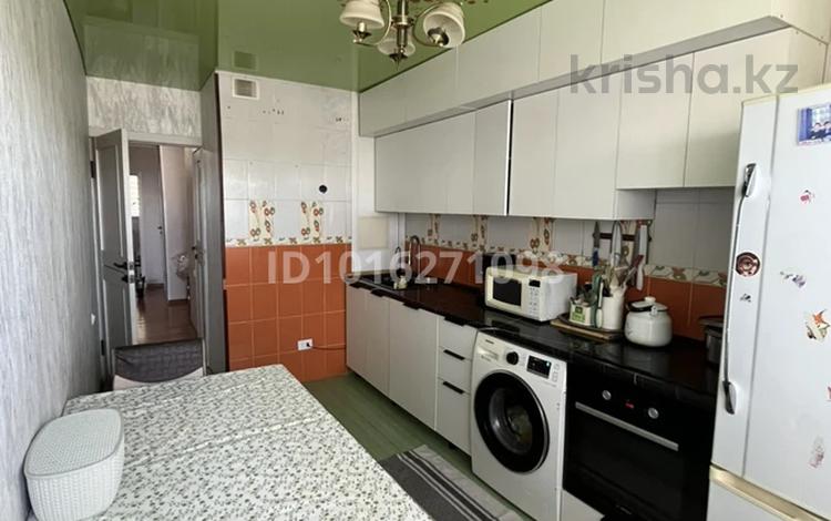 3-бөлмелі пәтер · 76 м² · 5/10 қабат, 11-ш/а. 7, бағасы: 150 000 ₸ в Актау, 11-й мкр — фото 2