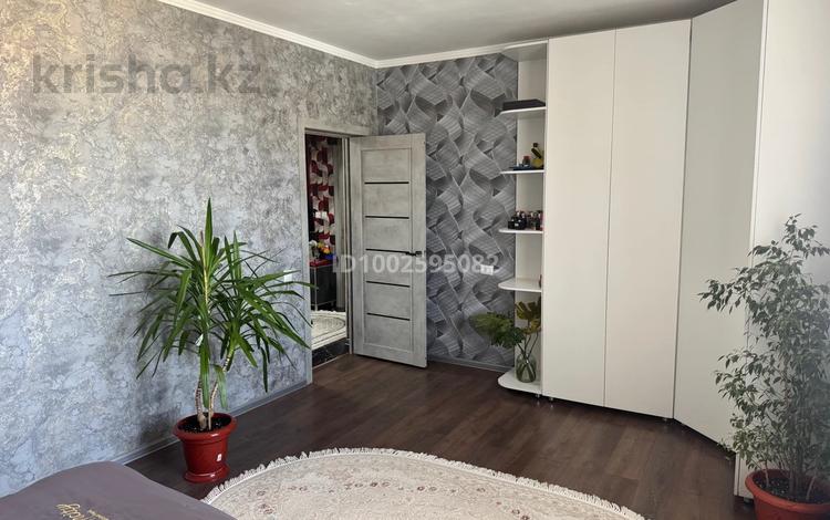 3-бөлмелі пәтер · 94 м² · 6/6 қабат, Ғарышкелер 15а — За профцентром, бағасы: 29 млн ₸ в Жезказгане — фото 4