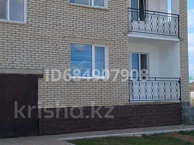 Отдельный дом · 6 комнат · 277 м² · 10 сот., Сиреневая 9 за 75 млн ₸ в Уральске