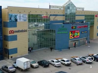 Свободное назначение, офисы, магазины и бутики, салоны красоты, фитнес и спорт, медцентры и аптеки, образование, развлечения, конференц-залы, кабинеты и рабочие места, студии · 825 м² за ~ 2.5 млн 〒 в Караганде, Казыбек би р-н