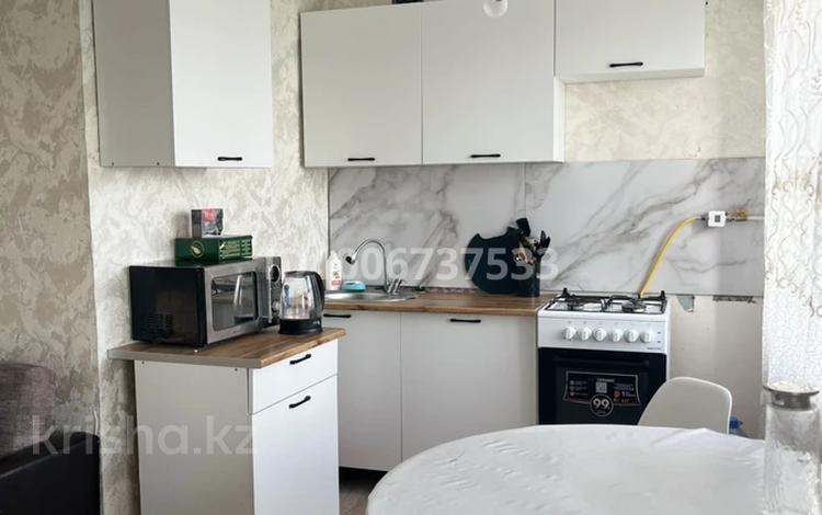 2-комнатная квартира · 46 м² · 5/5 этаж, мкр Новый Город, Лободы 31 за 14.5 млн ₸ в Караганде, Казыбек би р-н — фото 2