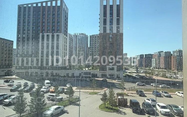 2-бөлмелі пәтер · 70 м² · 3/12 қабат, Мухамедханова 4а, бағасы: 500 000 ₸ в Астане, Нура р-н — фото 22