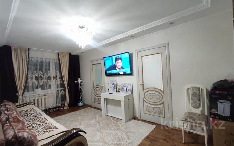 4-бөлмелі пәтер · 61.7 м² · 5/5 қабат, 15-шағынаудан, бағасы: 12.5 млн ₸ в Караганде, Алихана Бокейханова р-н — фото 2